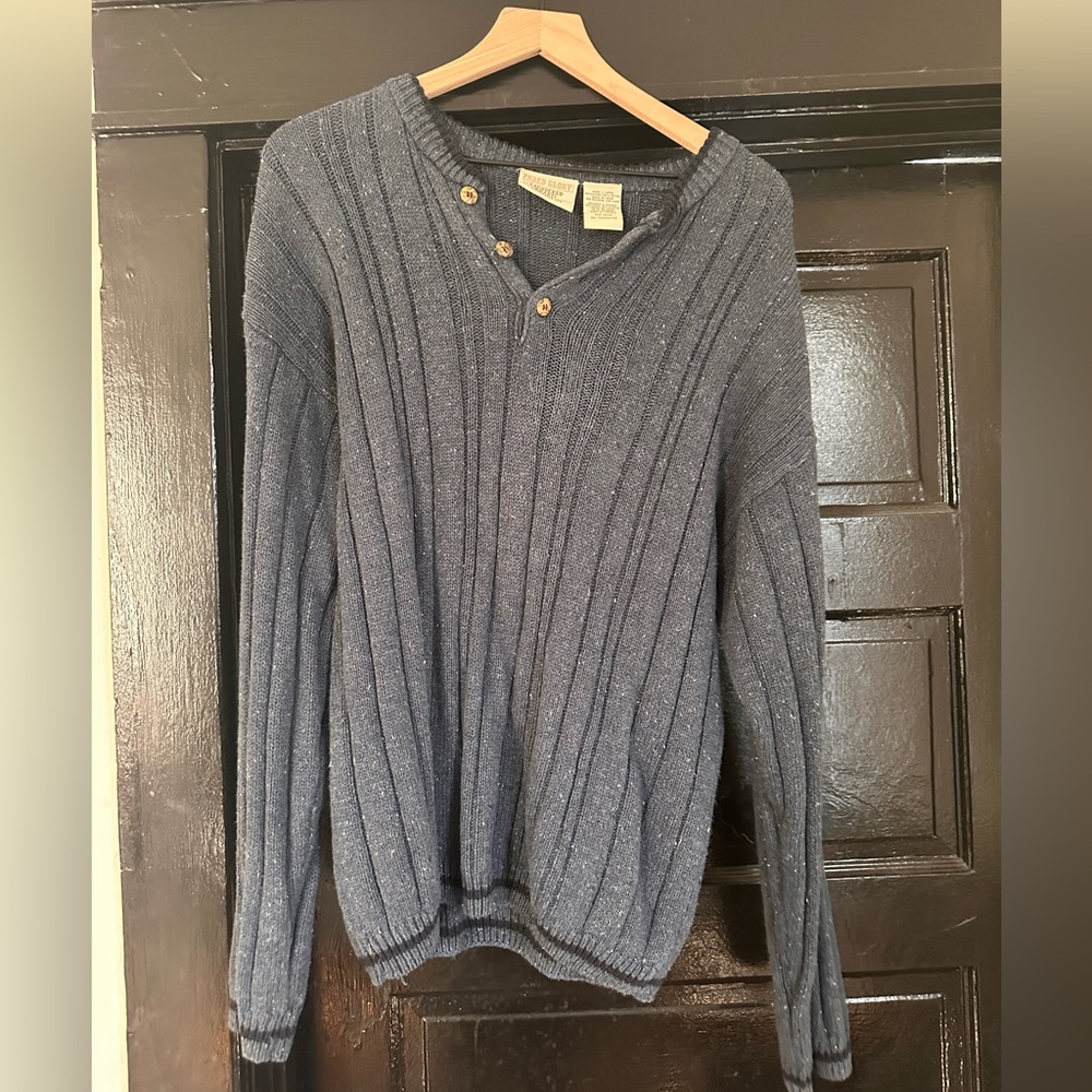 Vintage “throw on” Sweater Navy Sz Lg